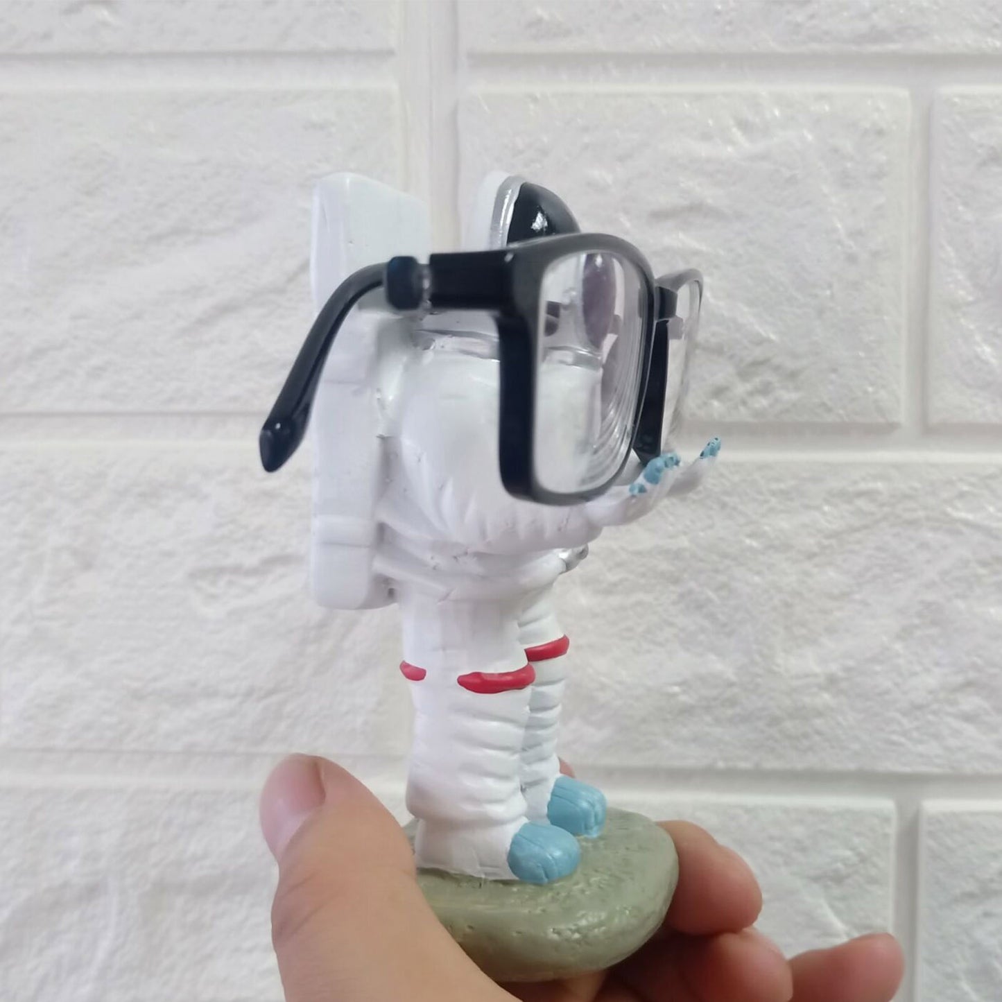 Creative Glasses Frame Display Stand Flat Bottom Spaceman Bracket Holder Resin Crafts Decoration